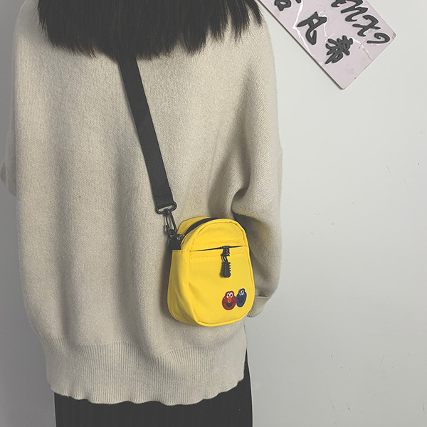 Hétköznapi kis női szövettáska