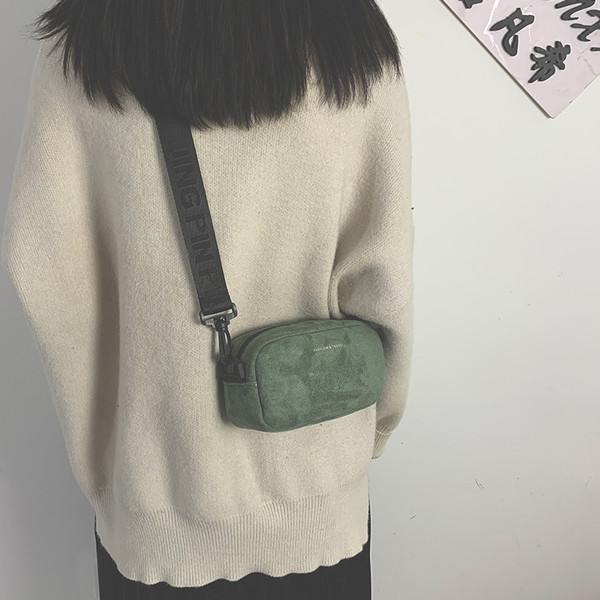 Női kis táska állítható fogantyúval