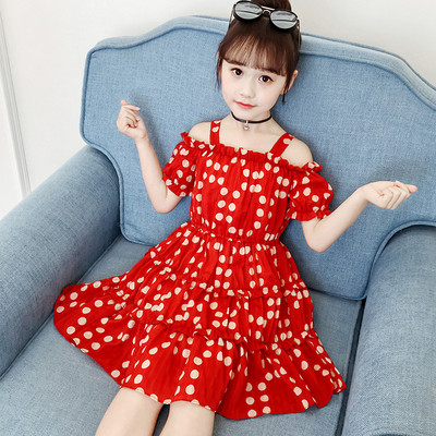 Gyerekruha ejtett ujjakkal és pántokkal