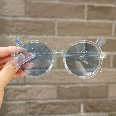 Modern, kerek formájú gyerekszemüveg lányoknak