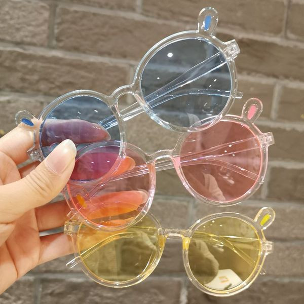 Modern, kerek formájú gyerekszemüveg lányoknak