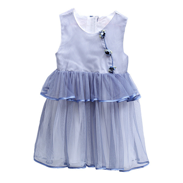 Modern gyerekruha ovális nyakkivágással és tüllvel