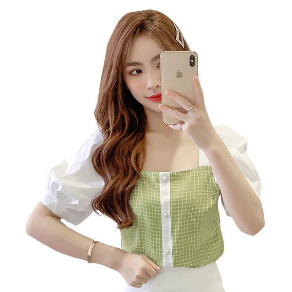 Kockás női ing négyzet alakú nyakkivágással és széles ujjakkal