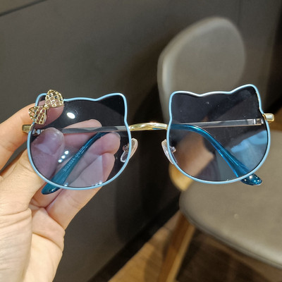 Modern gyerek napszemüveg lányoknak 3D elemmel