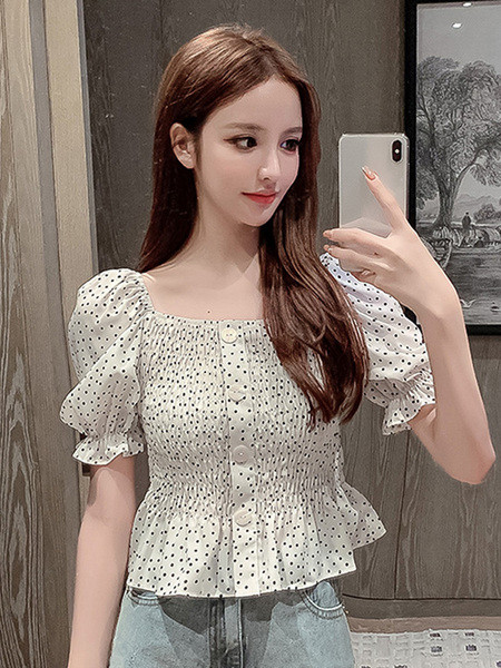 Aktuális női pöttyös ing négyzet alakú nyakkivágással