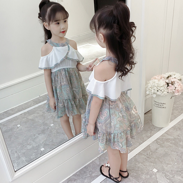 Modern gyerekruha csupasz váll