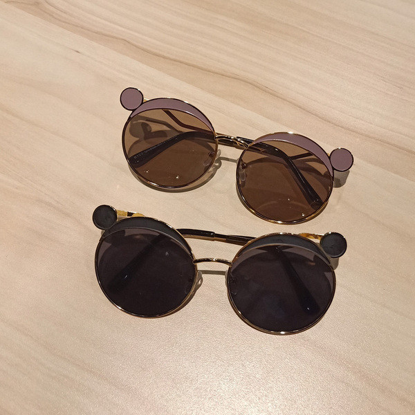 Modern, kerek formájú gyerek napszemüveg lányoknak