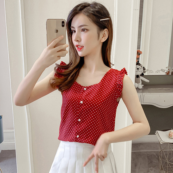 Pöttyös női ing négyzet alakú nyakkivágással és gombokkal