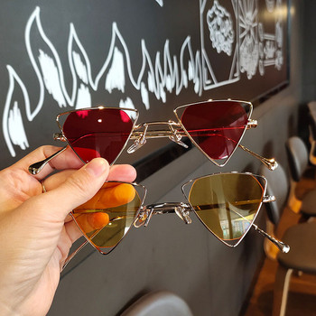 Дамски актуални слънчеви очила в триъгълна форма