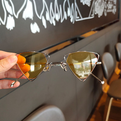 Női topikális napszemüveg háromszög alakban