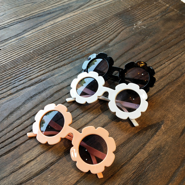 Gyerek modern, kerek napszemüveg lányoknak
