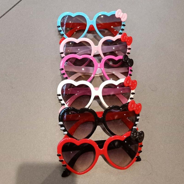 Vaikiški akiniai nuo saulės, širdelės formos