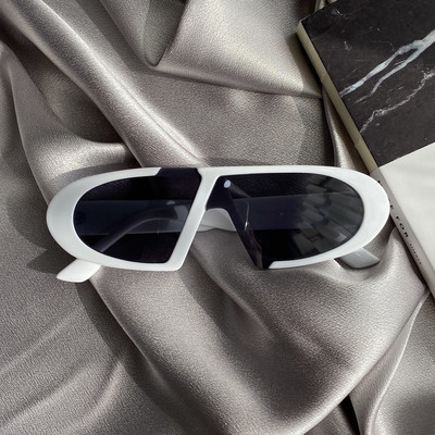 Stílusos retro női napszemüveg