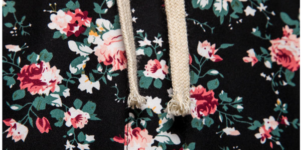 Alkalmi férfi rövidnadrág virágmintával és 5XL méretig