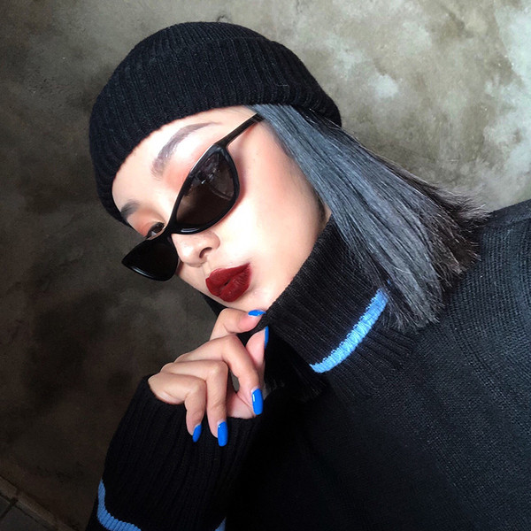 Női alkalmi szemüveg vékony kerettel