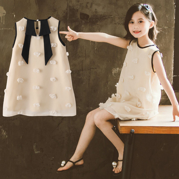 Gyerekruha 3D elemekkel és szalaggal