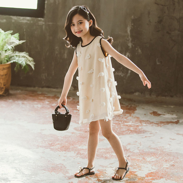 Gyerekruha 3D elemekkel és szalaggal