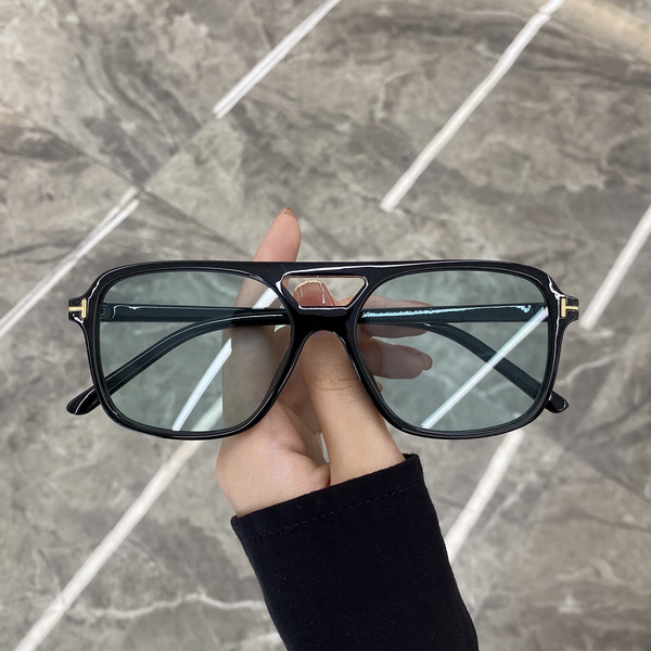 Aktuális női napszemüveg négyzet alakú