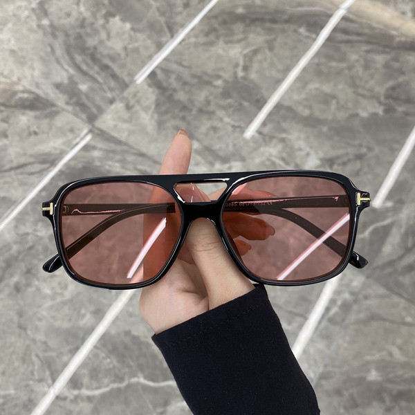 Aktuális női napszemüveg négyzet alakú