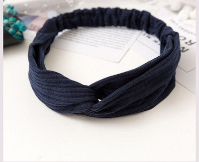 Keresztezett női hajgumi textilből