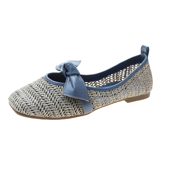 Sieviešu ikdienas apavi ar plakanu zoli un ādas lenti