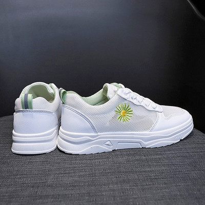 Sieviešu sporta kedas ar sietu un krāsainu izšuvumu