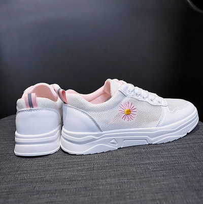 Sieviešu sporta kedas ar sietu un krāsainu izšuvumu