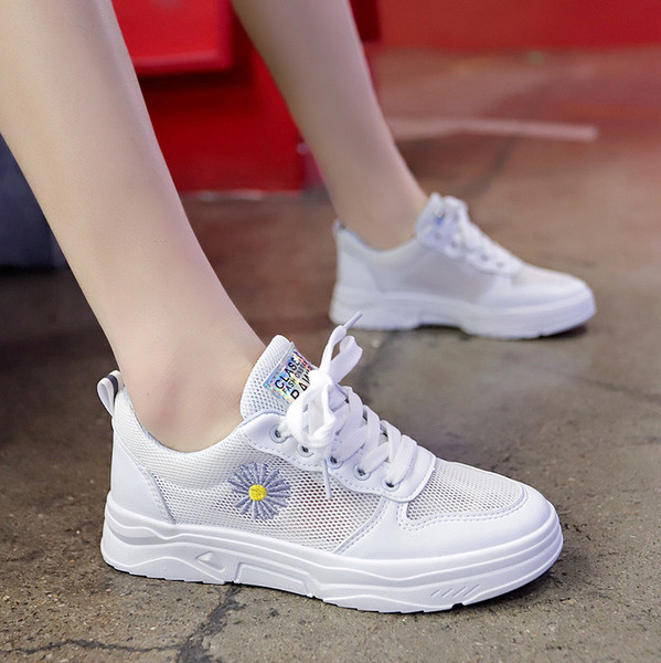 Sieviešu sporta kedas ar sietu un krāsainu izšuvumu