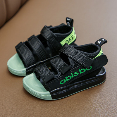 Ikdienas sandales ar uzlīmēm zēniem