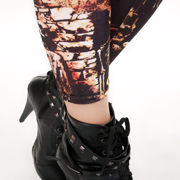 Ikdienas sieviešu legingi ar apdruku