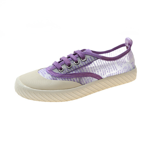 Sieviešu vasaras kedas ar plakanu zoli un sietu