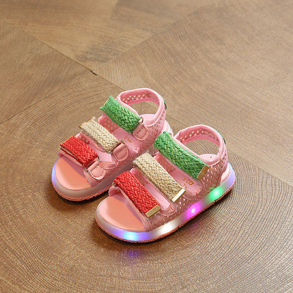 Bērnu gaišas sandales ar uzlīmēm zēniem un meitenēm