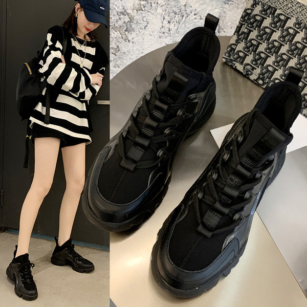 Kareda tallaga sügis-talvised naiste tossud