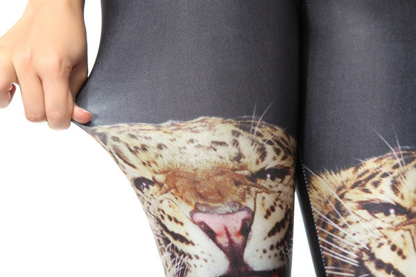 Fekete női leggings tigrismintával