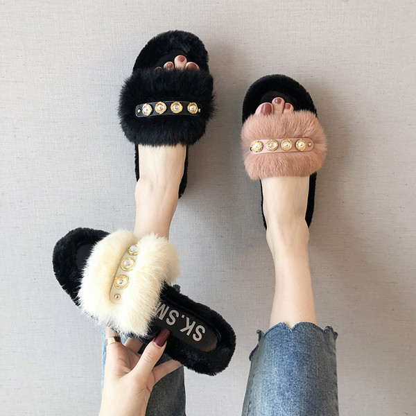 Modernas sieviešu čības ar dūnu un metāla elementiem