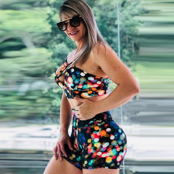 Sieviešu sporta legingi ar augstu vidukli - īss modelis