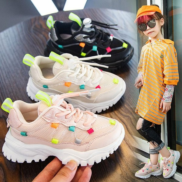 Jauns bērnu kedu modelis meitenēm ar raupju zoli un šņorēm