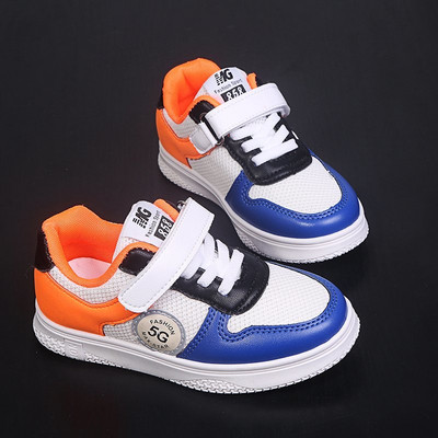 Lastele mõeldud lipsude ja kleebistega tossud tüdrukutele