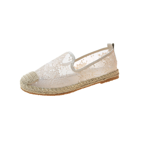 Ikdienas sieviešu apavi ar mežģīnēm