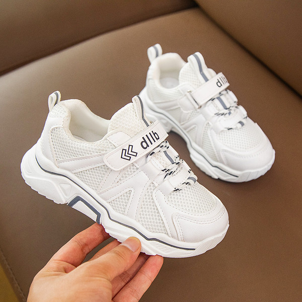 Gyerek necces tornacipő felirattal lányoknak