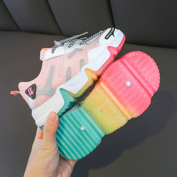 Aktuālās bērnu kedas ar saitēm meitenēm