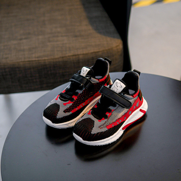 Ikdienas bērnu kedas ar uzlīmēm meitenēm un zēniem