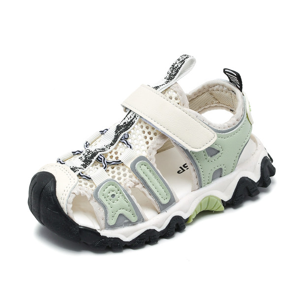 Alkalmi gyerekszandál matricával fiúknak