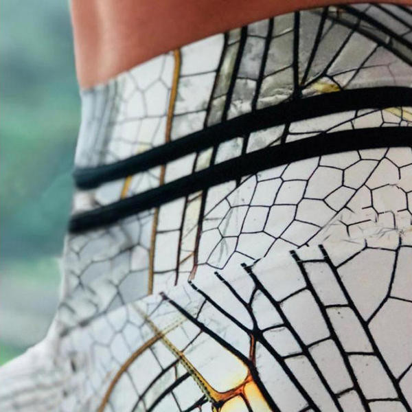 Balti sieviešu legingi ar augstu vidukli