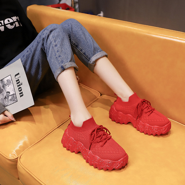 Casual γυναικεία αθλητικά παπούτσια με τραχιά σόλα κατάλληλη για την παραλία