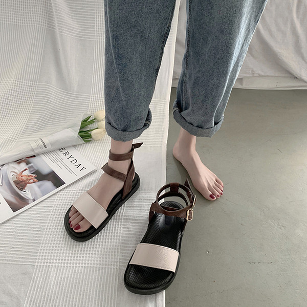 Sieviešu sandales, tīras eko ādas modelis ar plakanu zoli