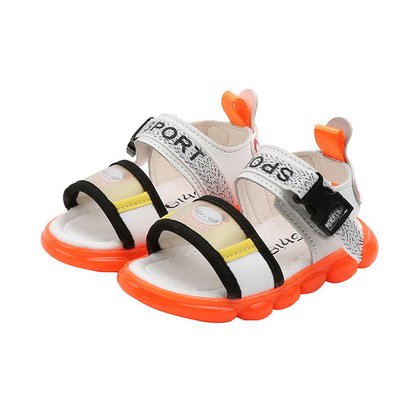 Világító gyerekszandál matricákkal fiúknak