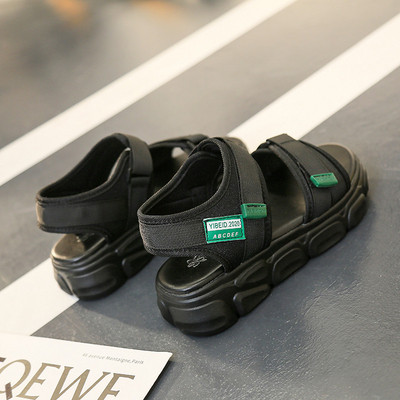 Női alkalmi szandál durva talppal és foltokkal