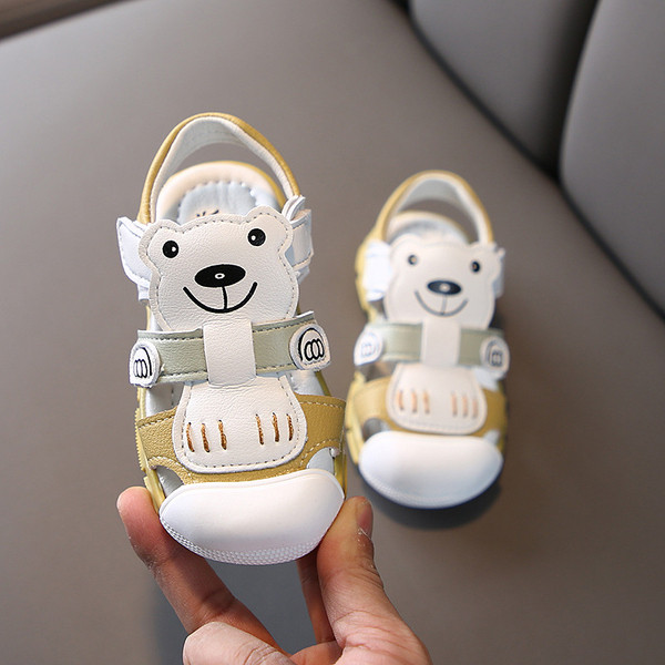 Öko bőrből készült gyerekszandál 3D elemmel fiúknak