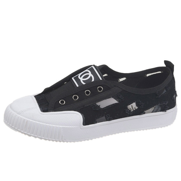 Naiste vabaajajalatsid lameda tallaga ilma paelteta